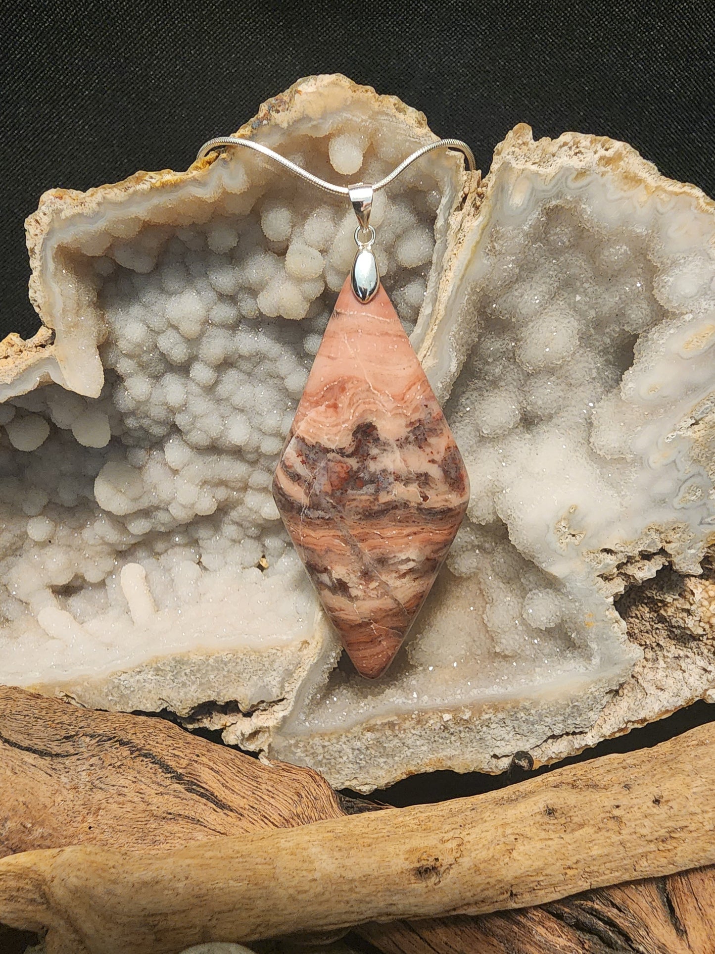 Picture Mooseblood Kona Dolomite Pendant #127