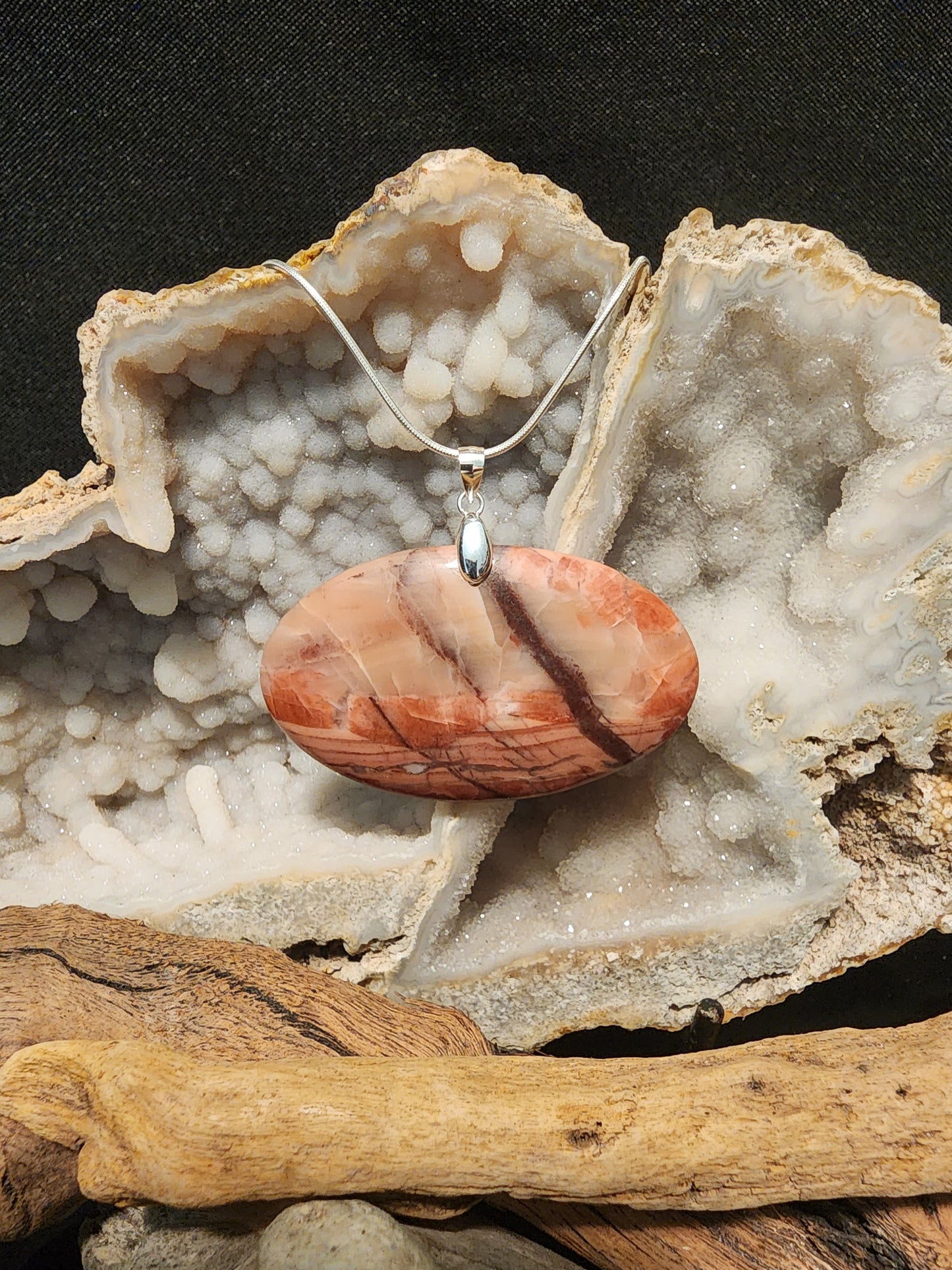 Picture Mooseblood Kona Dolomite Pendant #117