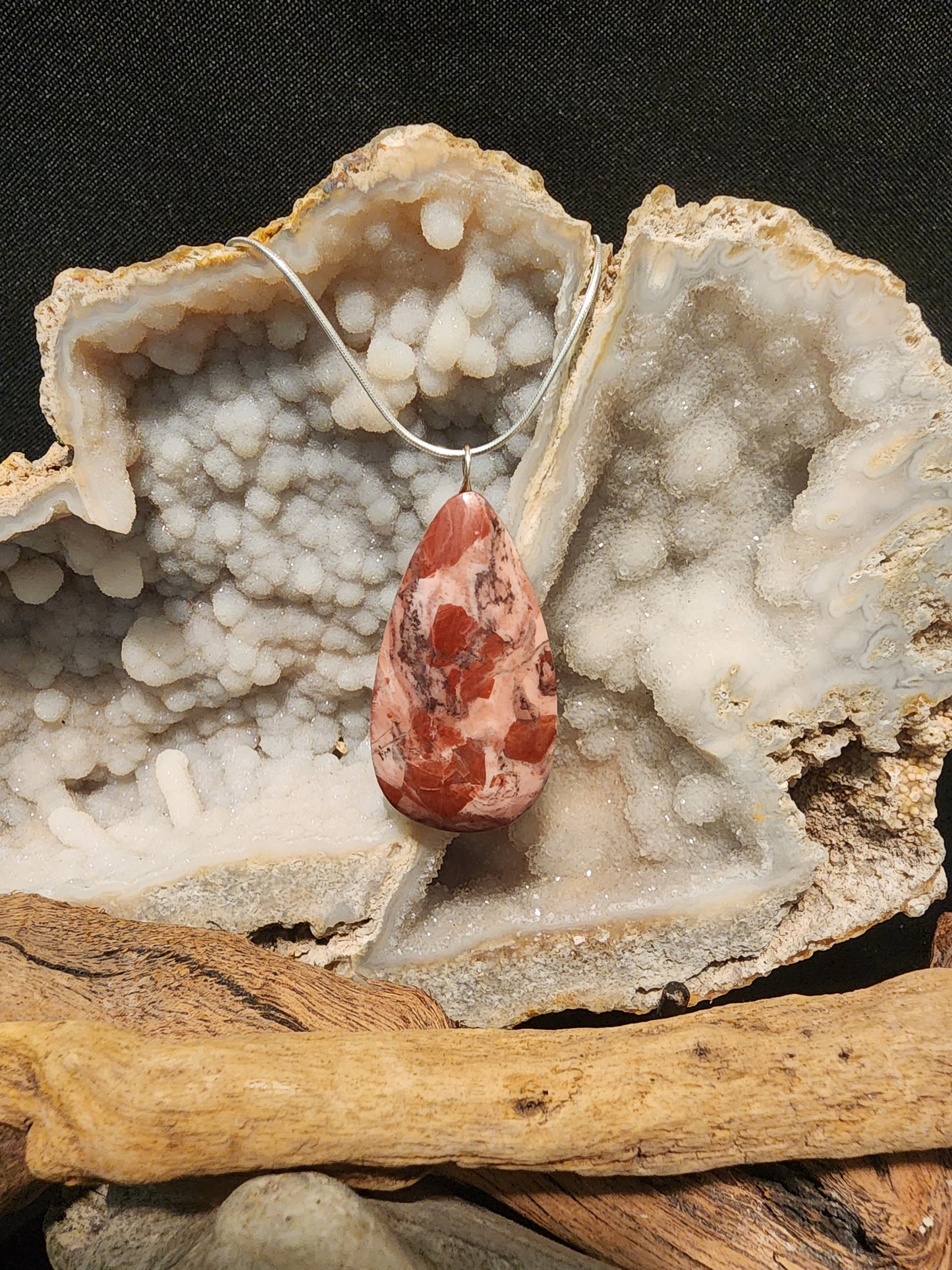Mooseblood Kona Dolomite Pendant #113