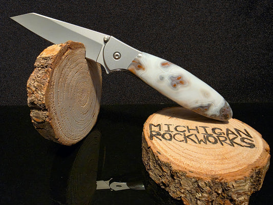 "Topo" Grand Canyon Agate with Parallax Banding Kershaw Random Leek (Model 1660R) Folding Pocket Knife #153