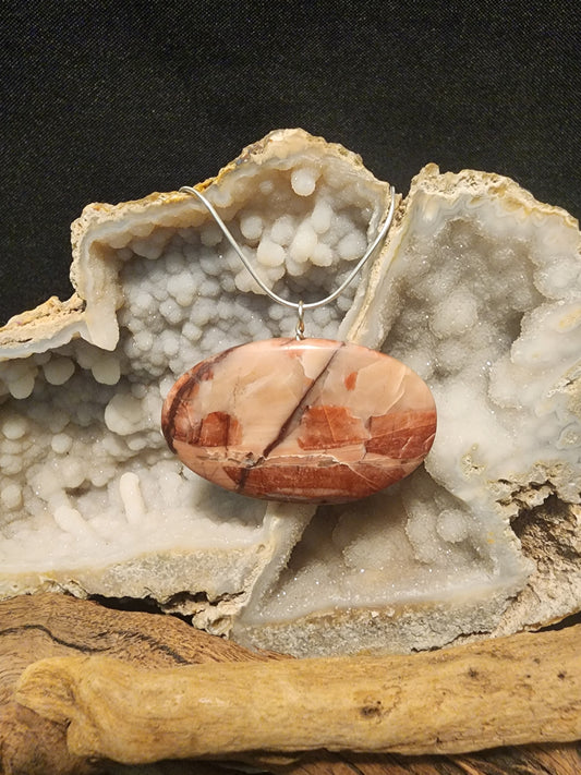 Picture Mooseblood Kona Dolomite Pendant #96