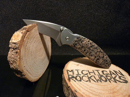 Yooperlite Kershaw Chive Folding Pocket Knife #141