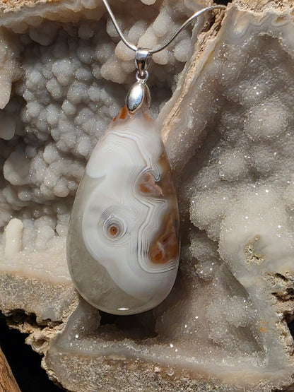 Grand Canyon Agate with Parallax Banding Pendant #145