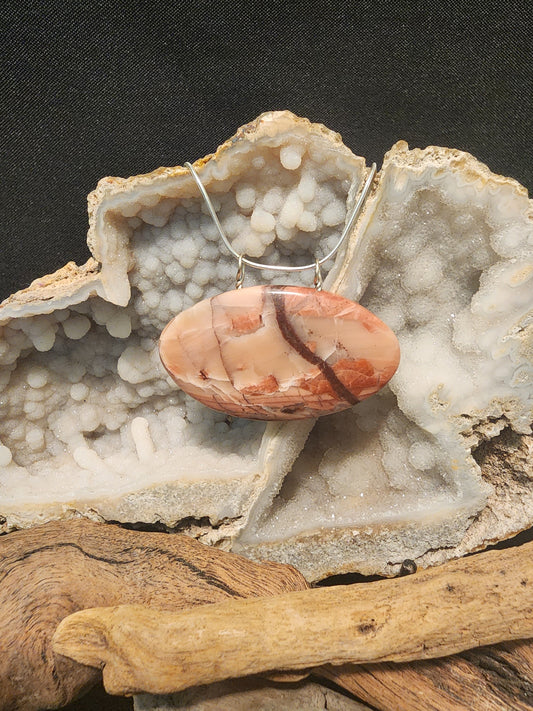 Picture Mooseblook Kona Dolomite Pendant #98